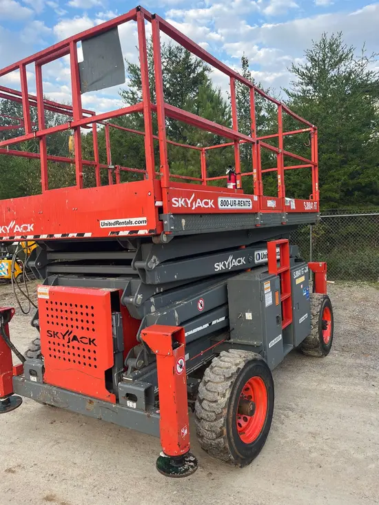 2018 Skyjack SJ8841RT Rough Terrain Scissor Lift