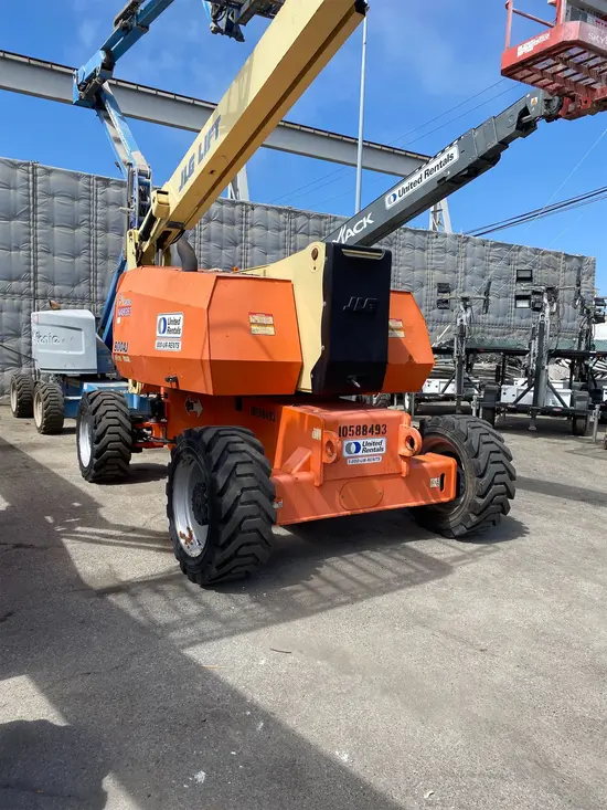 2017 JLG 800AJ Articulating Boom Lift