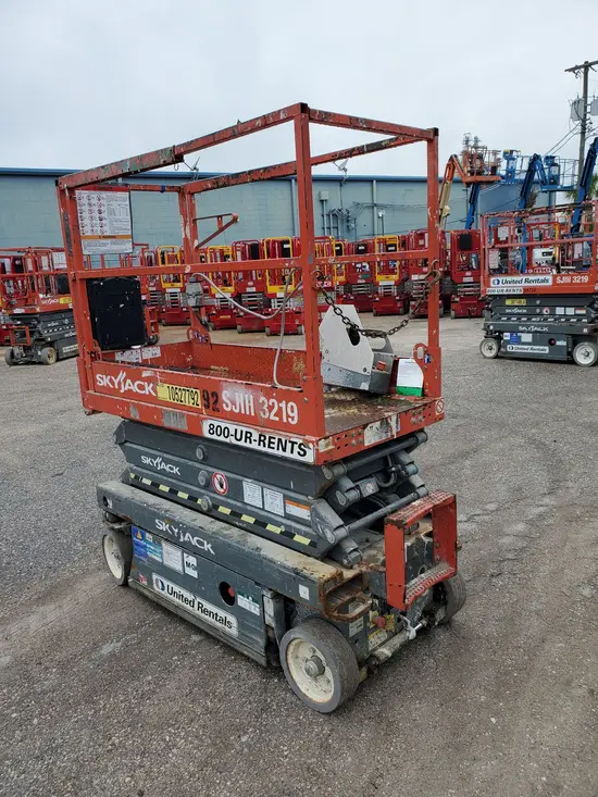 2016 Skyjack SJIII3219 Scissor Lift