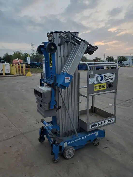 2018 Genie AWP-30SDC Pusharound Lift