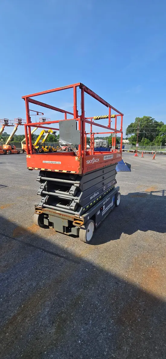 2017 Skyjack SJIII4740 Scissor Lift
