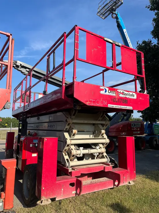 2016 MEC 6092RT Rough Terrain Scissor Lift