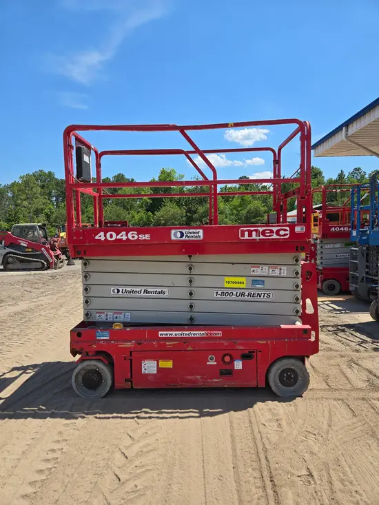 2018 MEC 4046SE Scissor Lift