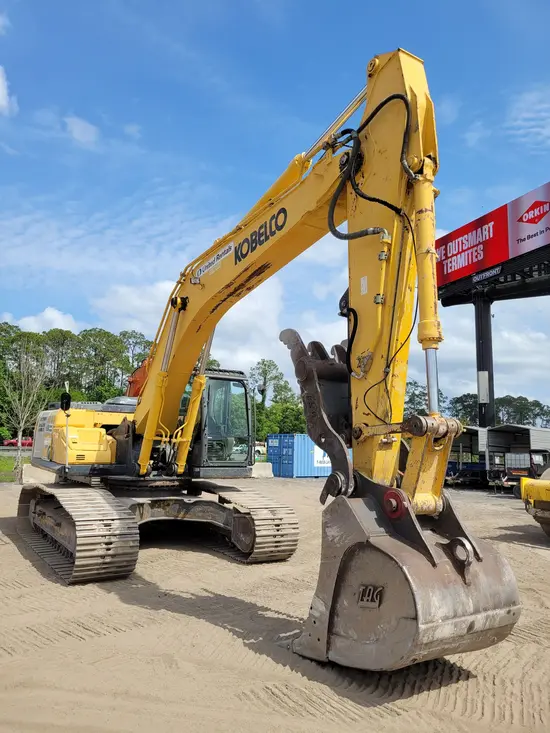 2018 Kobelco SK300LC-10 Excavator