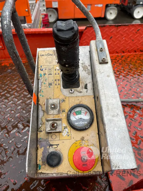 2017 Skyjack SJIII3219 Scissor Lift