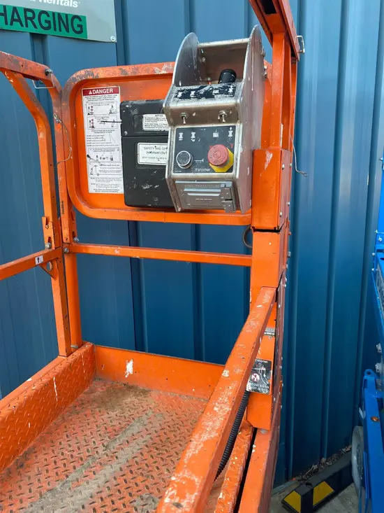 2019 Snorkel S3226E Scissor Lift