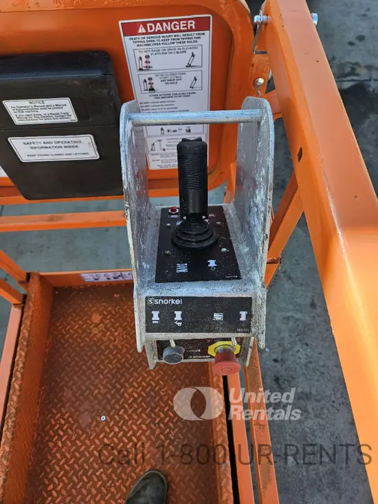 2018 Snorkel S3226E Scissor Lift