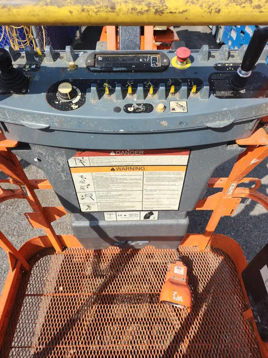 2017 JLG E300AJP Articulating Boom Lift
