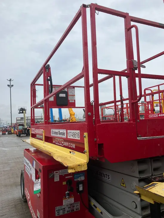 2018 MEC 4069ERT Scissor Lift