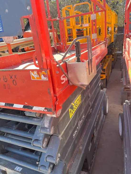 2017 Skyjack SJIII4740 Scissor Lift