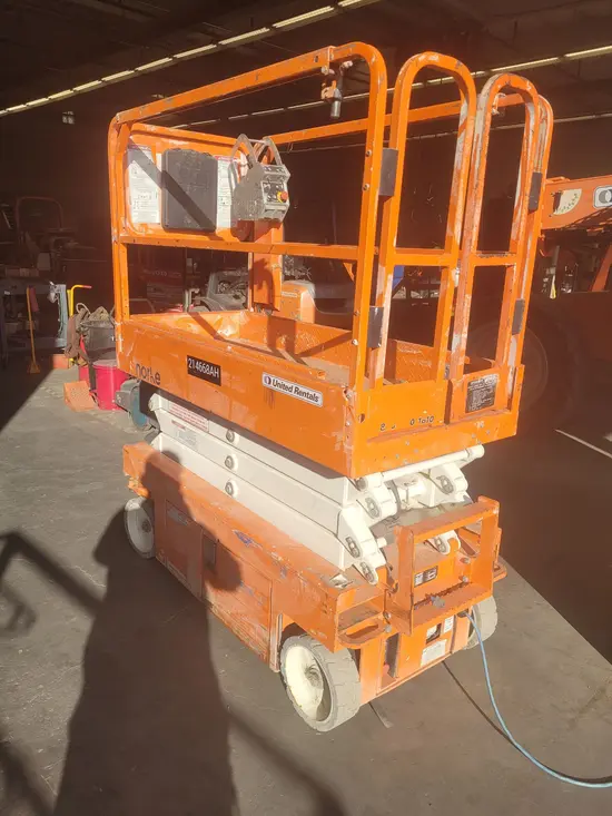2018 Snorkel S3219E Scissor Lift
