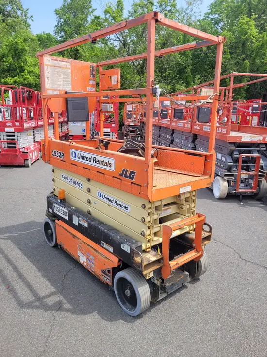2017 JLG 1932R Scissor Lift