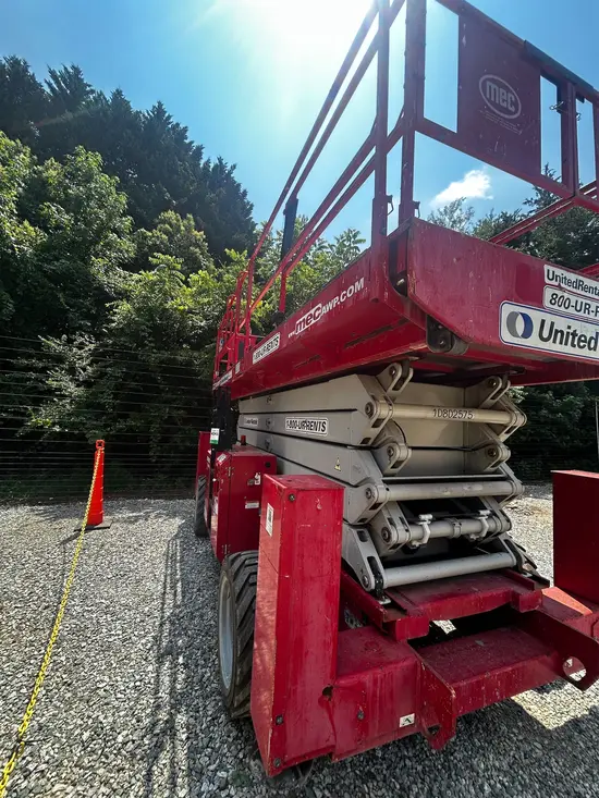 2018 MEC 6092RT Rough Terrain Scissor Lift
