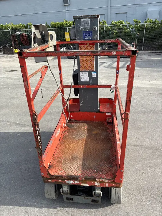 2017 Skyjack SJ16 Self-Propelled One-Person Lift