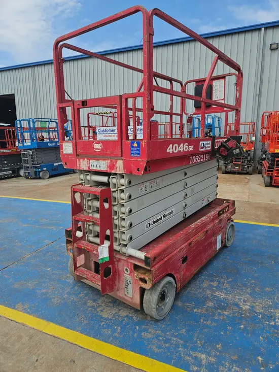 2017 MEC 4046SE Scissor Lift