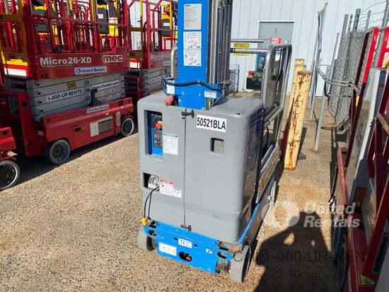 2017 Genie GR-20 Self-Propelled One-Person Lift