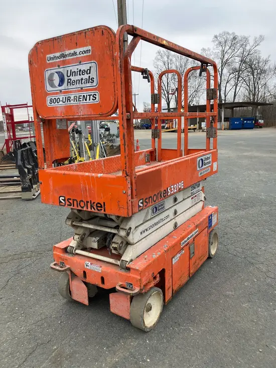 2018 Snorkel S3219E Scissor Lift
