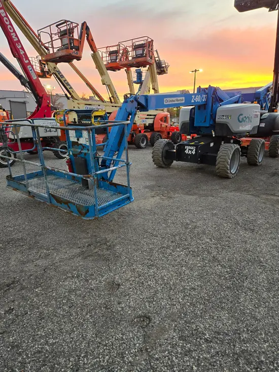 2017 Genie Z-60/37FE Articulating Boom Lift