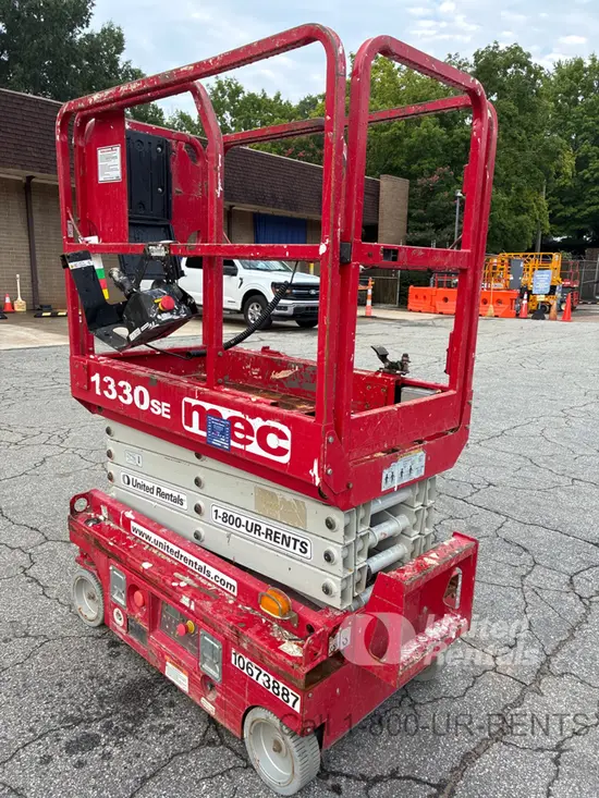 2017 MEC 1330SE Scissor Lift