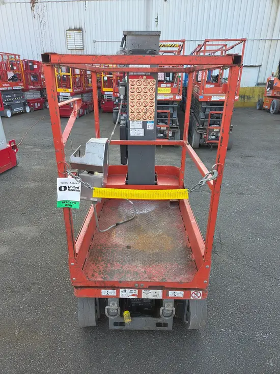 2017 Skyjack SJ12 Self-Propelled One-Person Lift