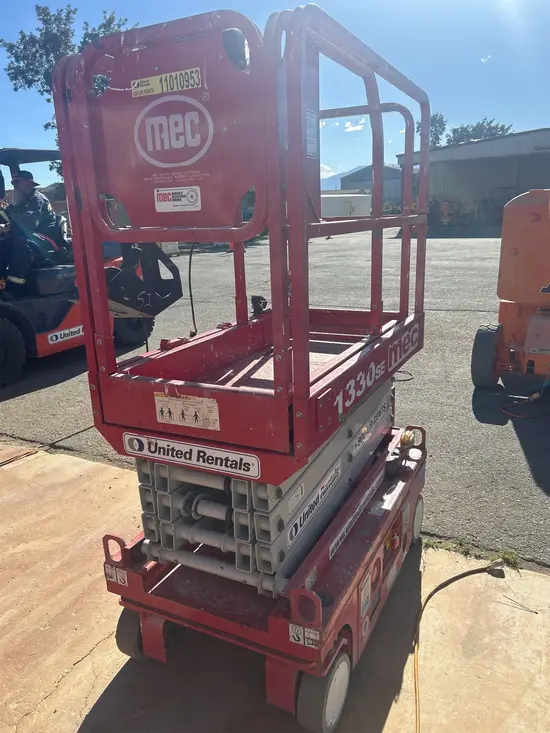 2019 MEC 1330SE Scissor Lift