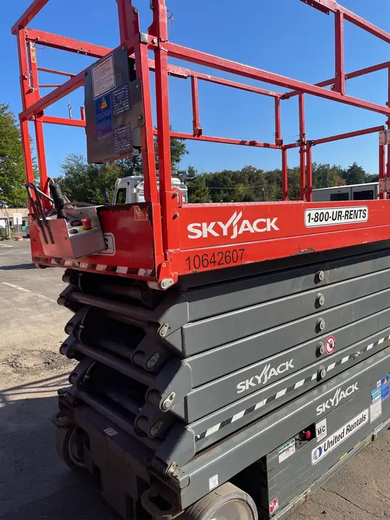 2017 Skyjack SJIII4740 Scissor Lift