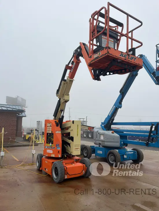 2018 JLG E300AJP Articulating Boom Lift