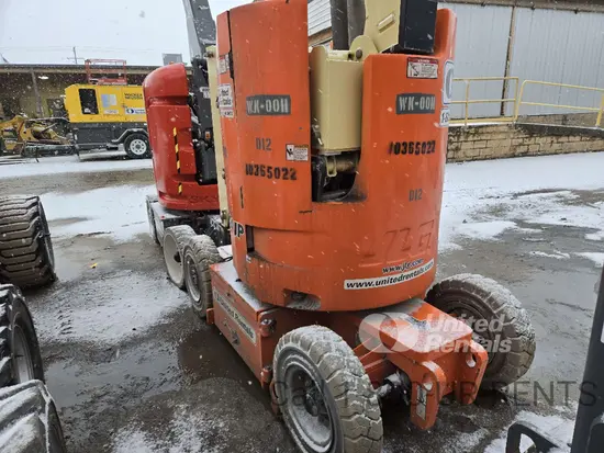 2015 JLG E300AJP Articulating Boom Lift