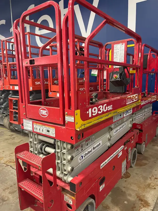 2019 MEC 1930SE Scissor Lift