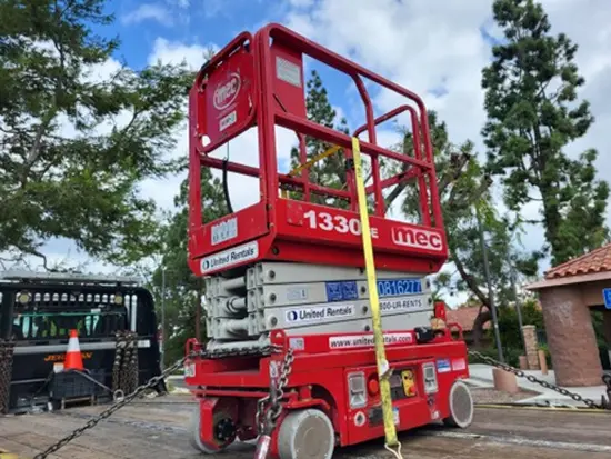 2018 MEC 1330SE Scissor Lift