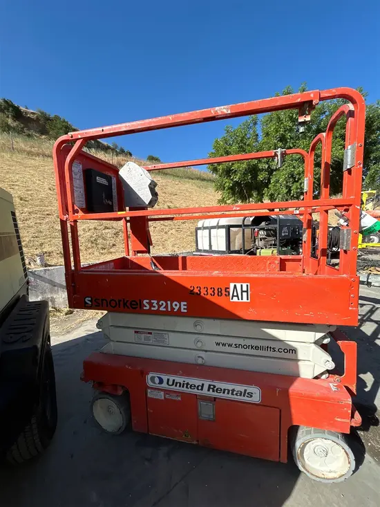 2019 Snorkel S3219E Scissor Lift