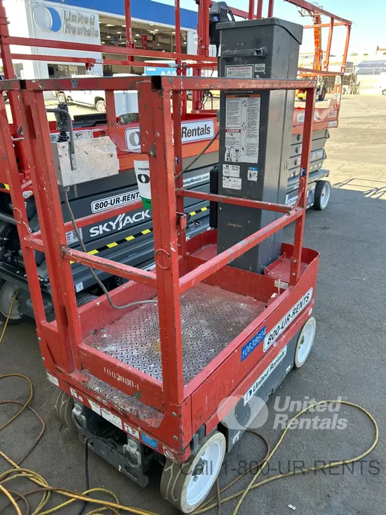 2017 Skyjack SJ16 Self-Propelled One-Person Lift