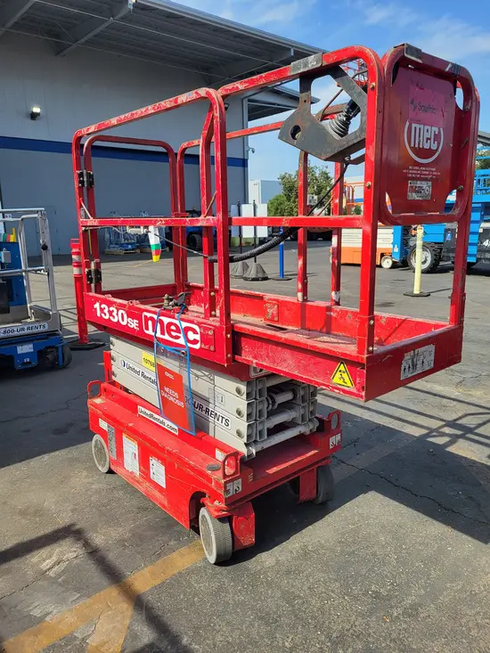 2018 MEC 1330SE Scissor Lift