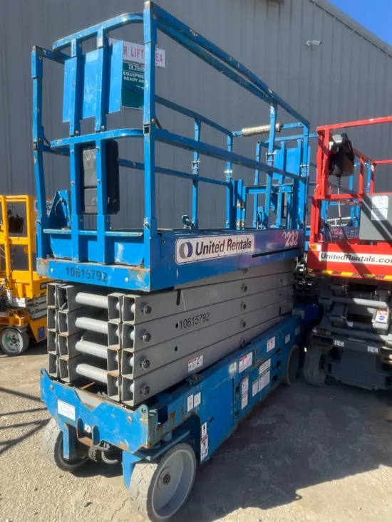 2017 Genie GS-3232 Scissor Lift