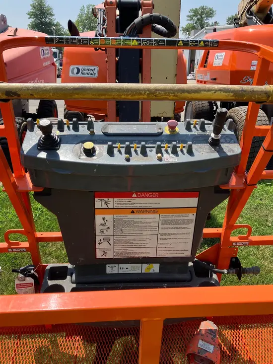 2017 JLG 450AJ Articulating Boom Lift