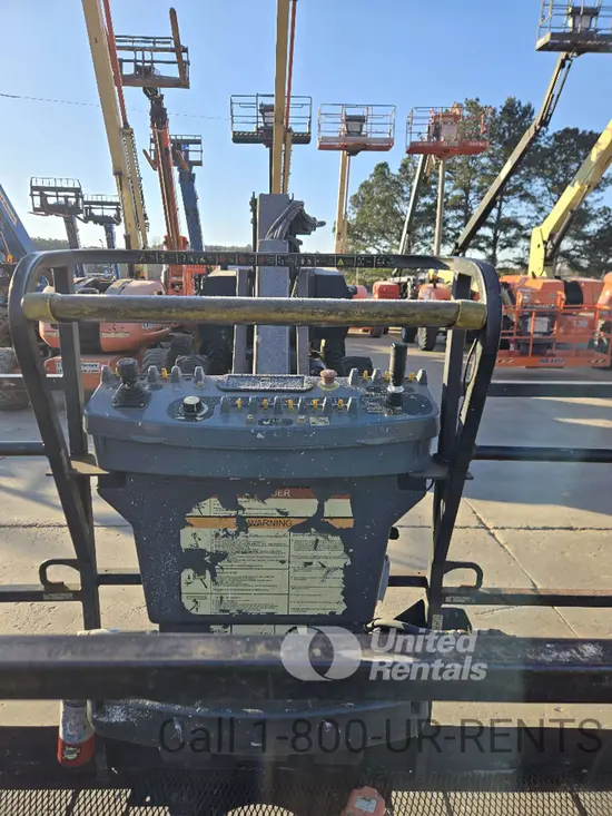 2018 JLG 800AJ Articulating Boom Lift