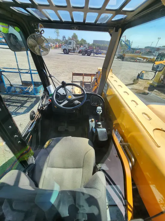 2017 JCB 525-60 Forklift