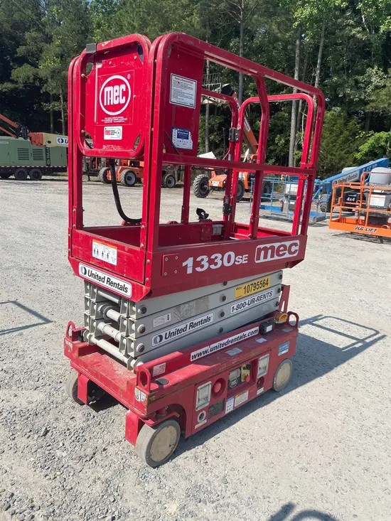 2018 MEC 1330SE Scissor Lift