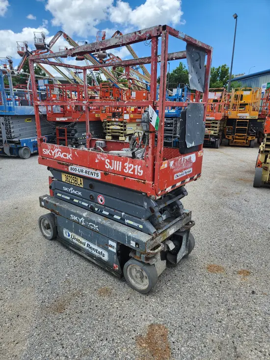 2016 Skyjack SJIII3219 Scissor Lift
