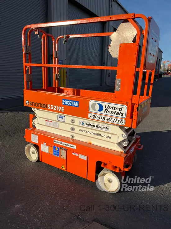 2018 Snorkel S3219E Scissor Lift