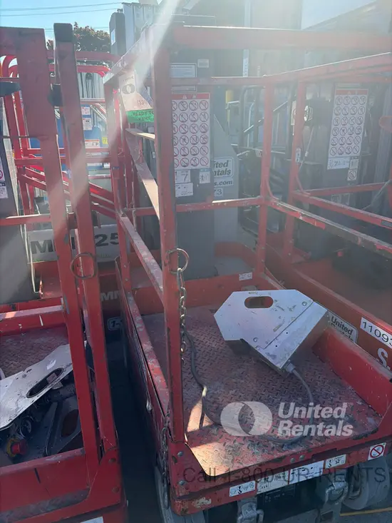 2018 Skyjack SJ12 Self-Propelled One-Person Lift
