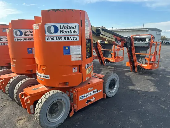 2018 JLG E300AJP Articulating Boom Lift