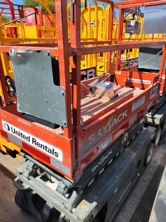 2018 Skyjack SJIII3219 Scissor Lift