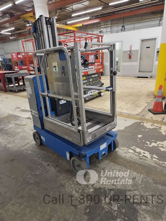 2017 Genie GR-20 Self-Propelled One-Person Lift