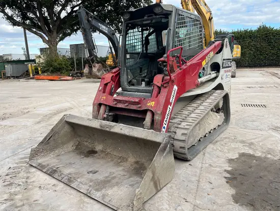 2018 Takeuchi TL12R2-CR Track Loader