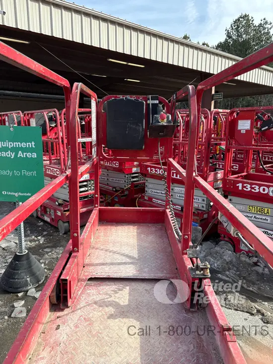 2019 MEC 1330SE Scissor Lift