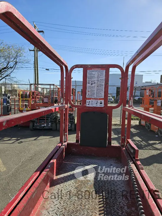 2018 MEC 1930SE Scissor Lift