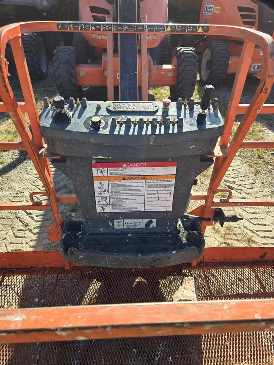 2015 JLG 600AJ Articulating Boom Lift