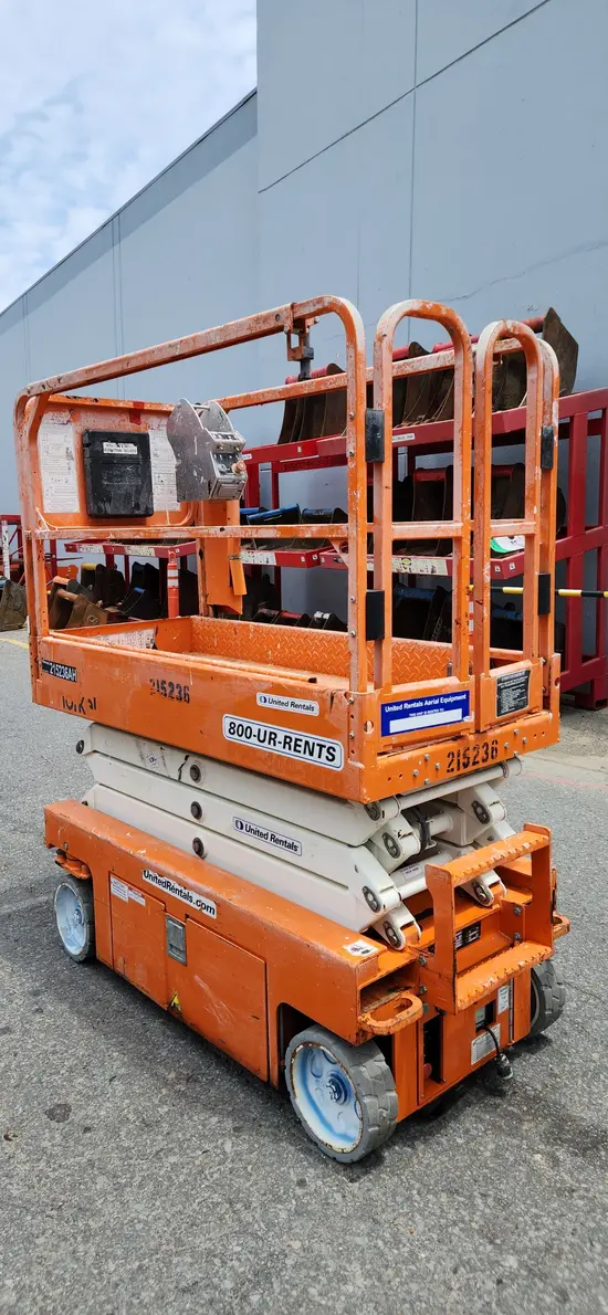 2018 Snorkel S3219E Scissor Lift