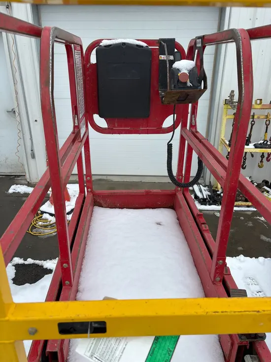 2019 MEC 1330SE Scissor Lift